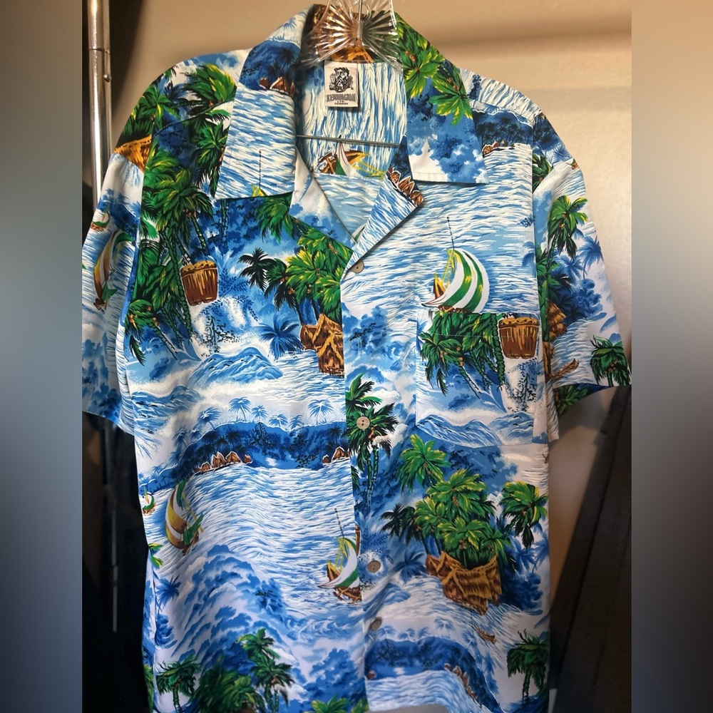 Men’s XL Full Button Aloha Shirt